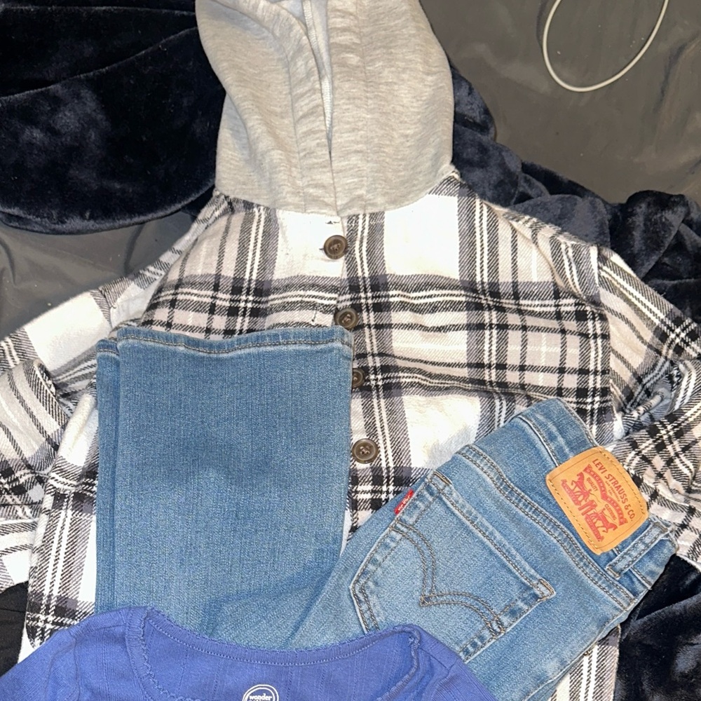 KIDS BUNDLE! - Picture 3 of 3